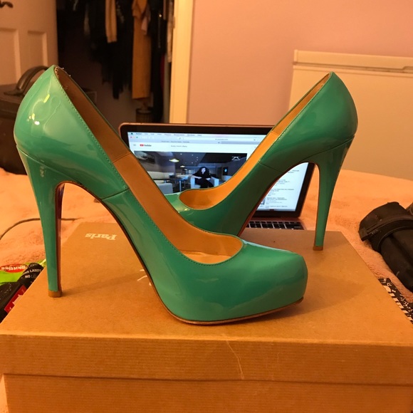 Louboutin Turquiise heels. - Picture 2 of 3